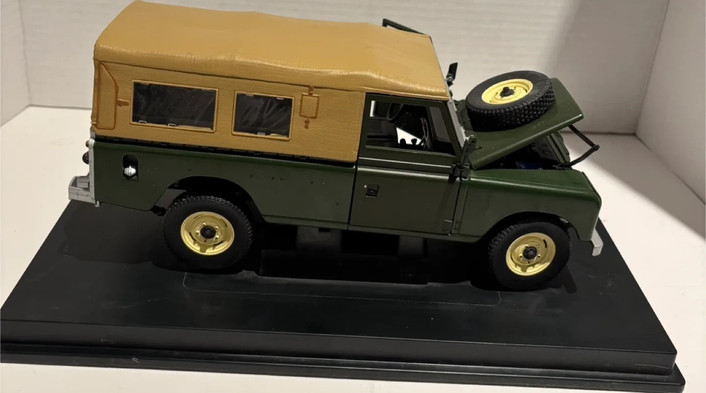 Land Rover Serie III 109 Soft Top Model Car image indicator(4)