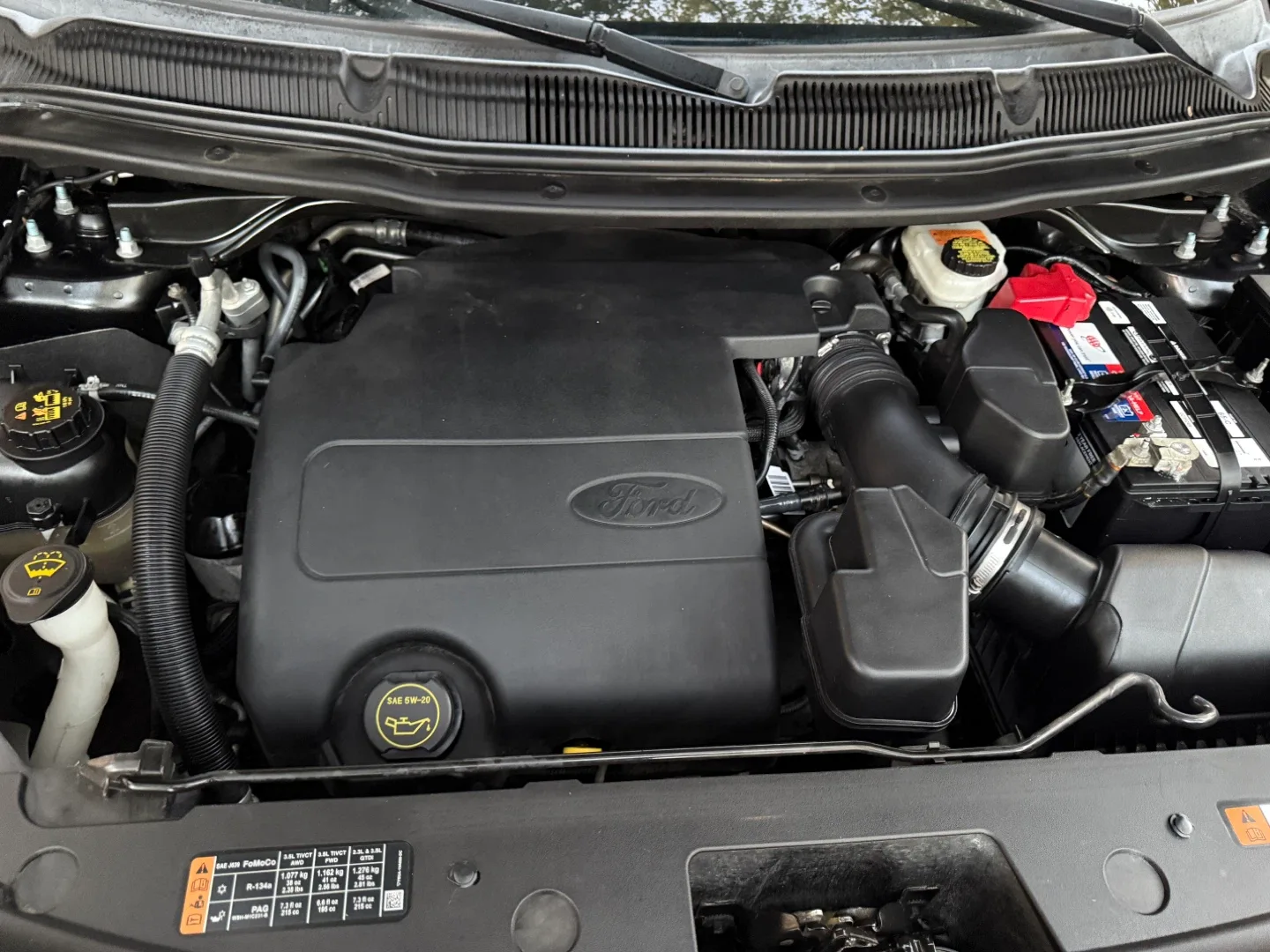 Ford Explorer XLT Gray SUV image indicator(10)