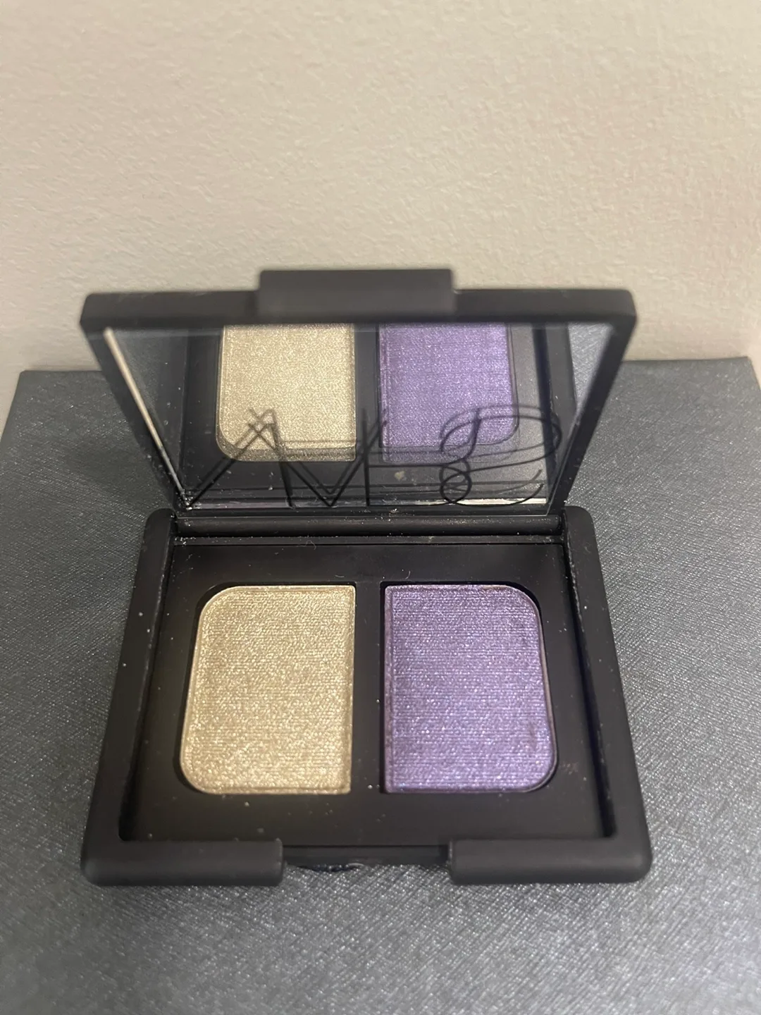 *REDUCED* NARS Eyeshadow Duos - 2 different duos image indicator(2)
