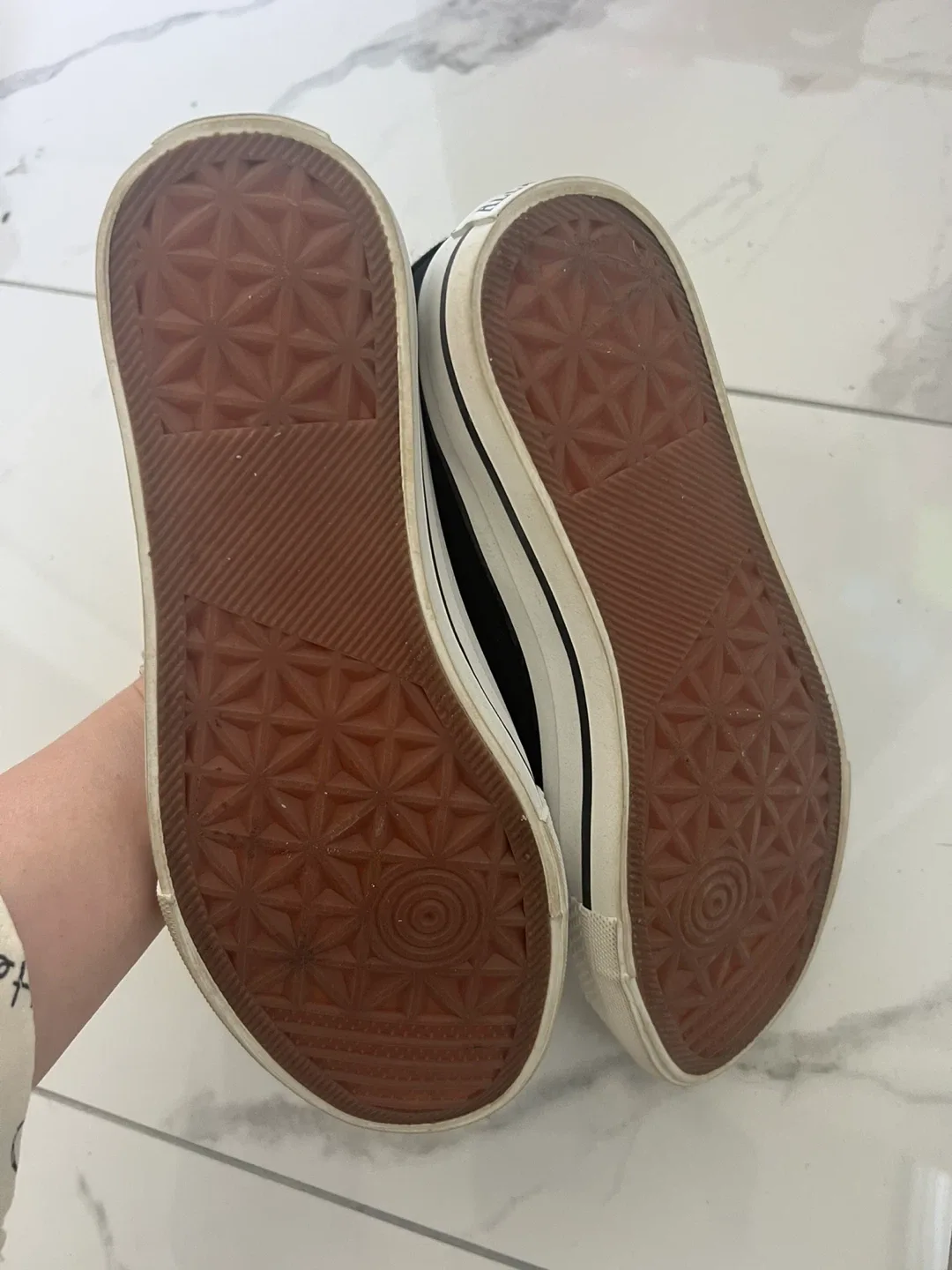 Sport 'Stitch' High-Tops - Size 35 image indicator(3)