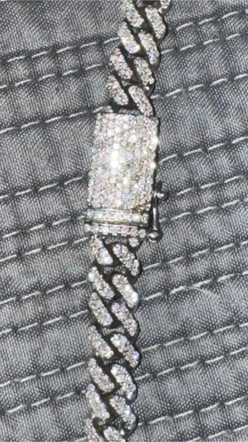 Cuban Link Diamond Chain image indicator(2)
