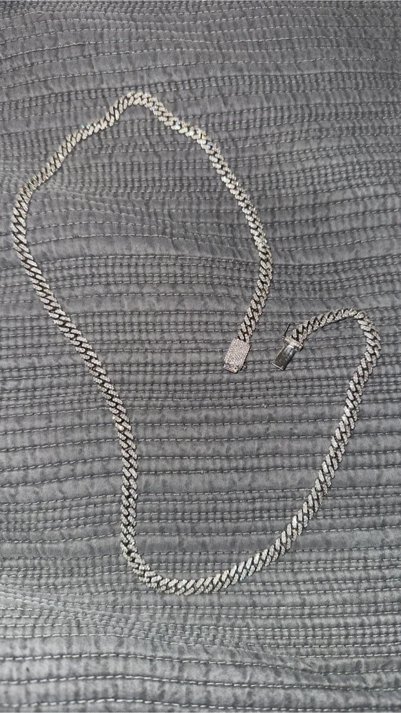 Cuban Link Diamond Chain image indicator(3)