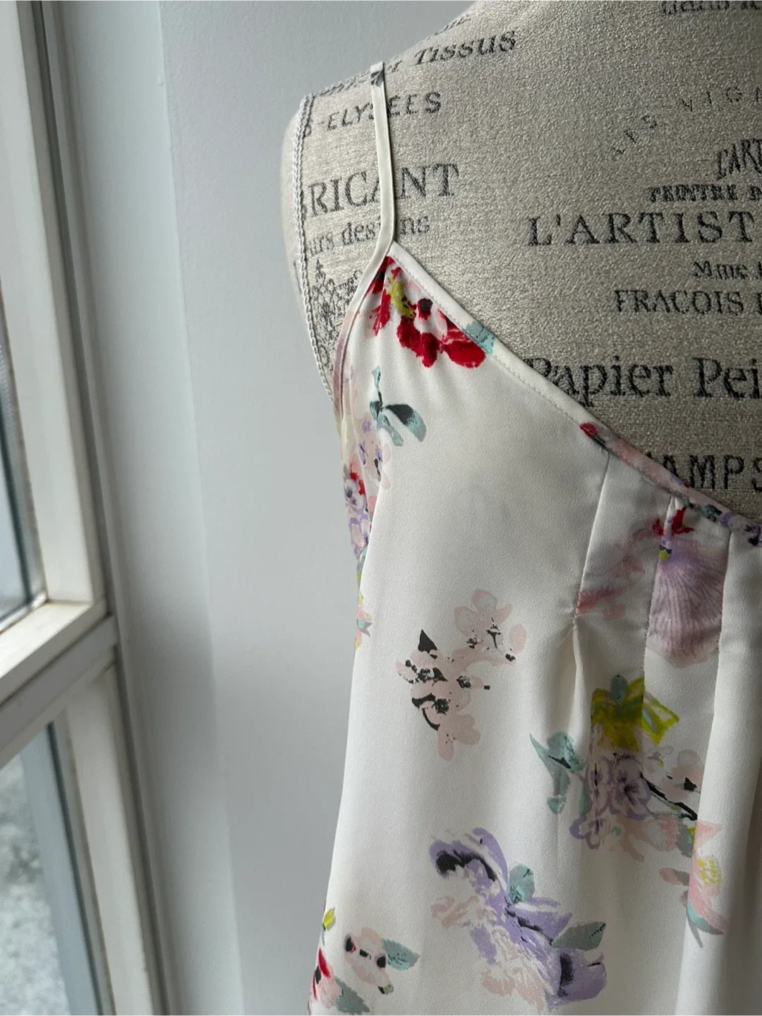 Aritzia Floral Cami Top - Size L image indicator(3)