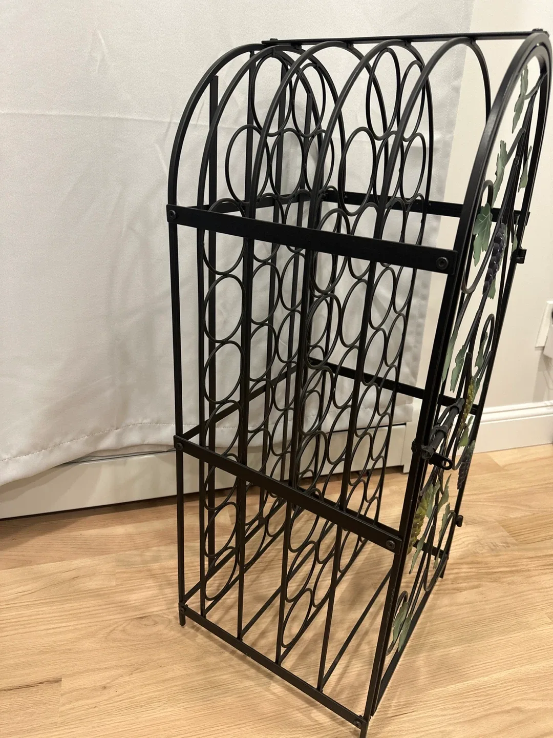 Black Metal Wine Rack image indicator(3)