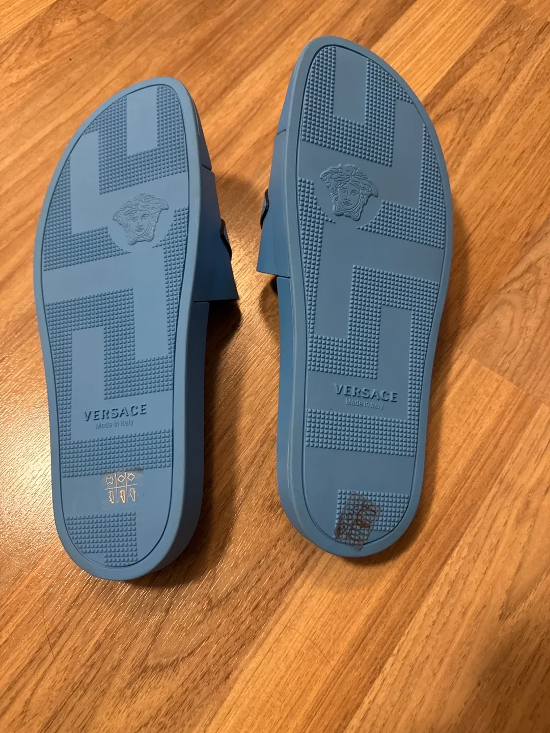 Versace Slides - Blue image indicator(2)