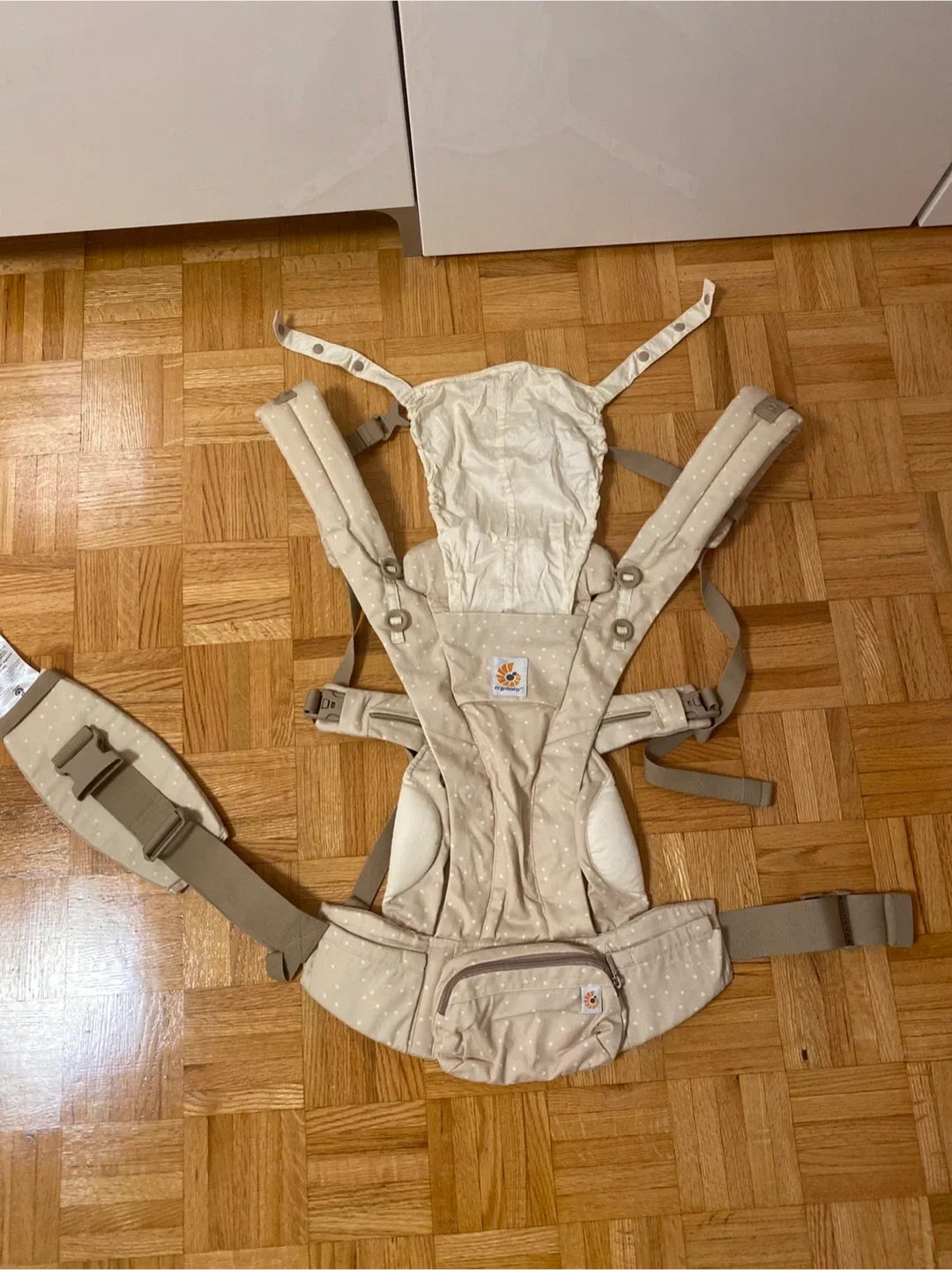 Ergobaby Carrier - Beige with White Polka Dots thumbnail