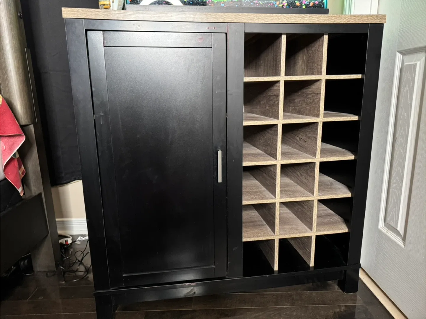 Wine cabinet image indicator(2)