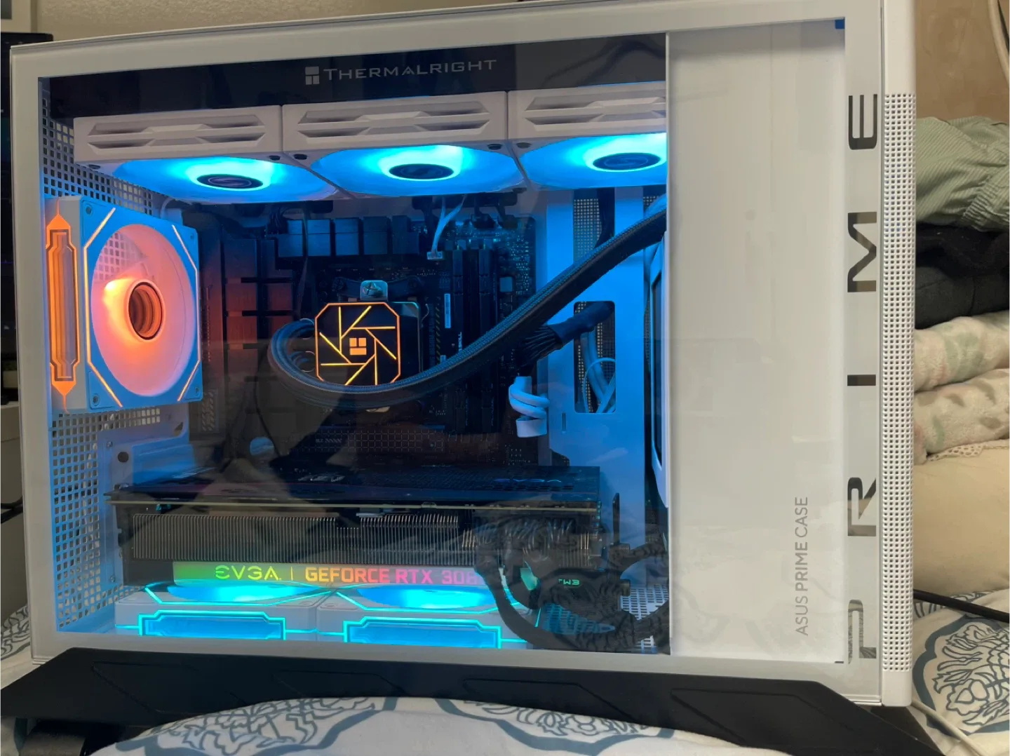 ASUS AM5 MicroATX Custom Gaming PC image indicator(9)