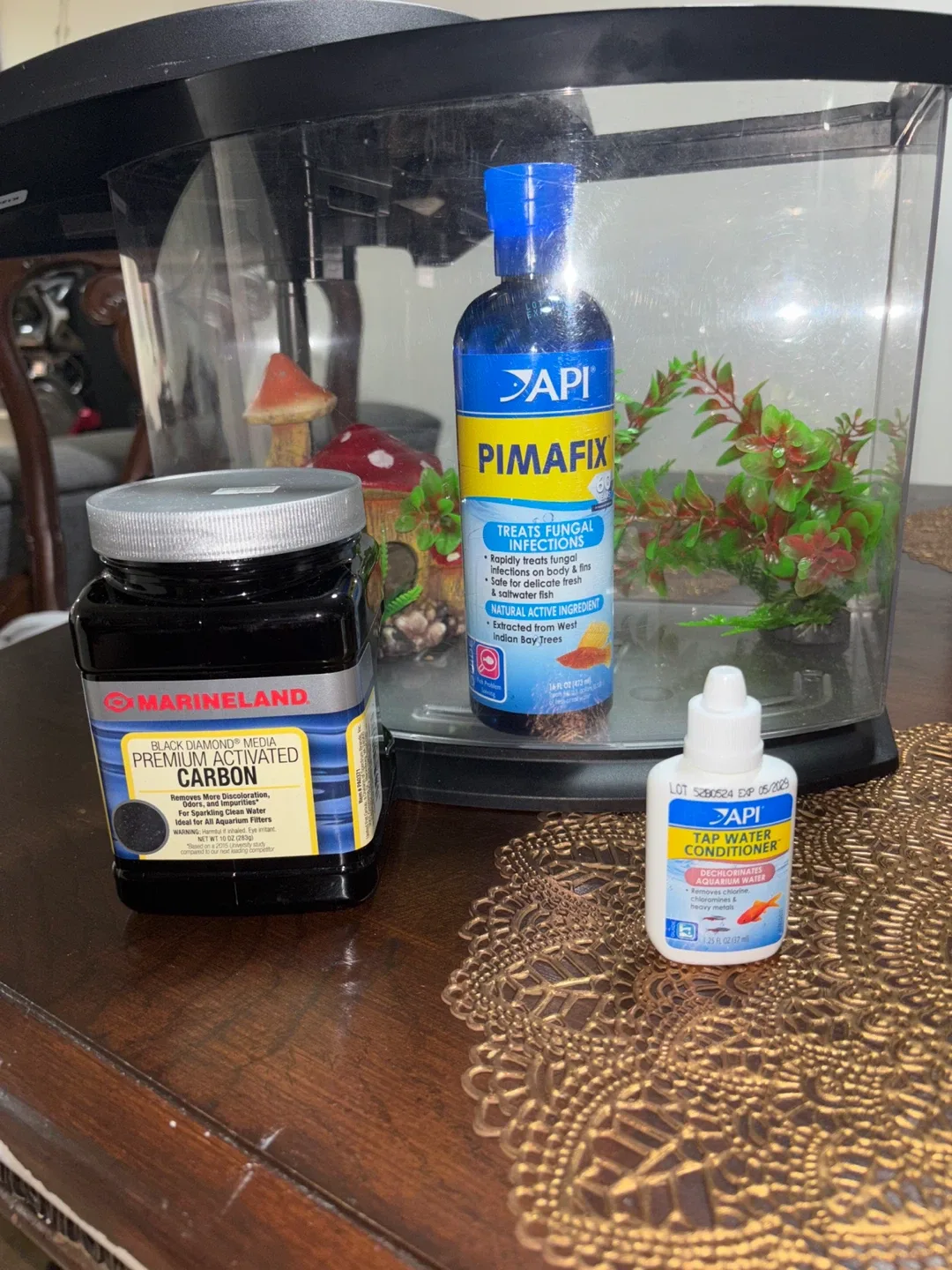 Fish Tank w/ Accessories image indicator(4)