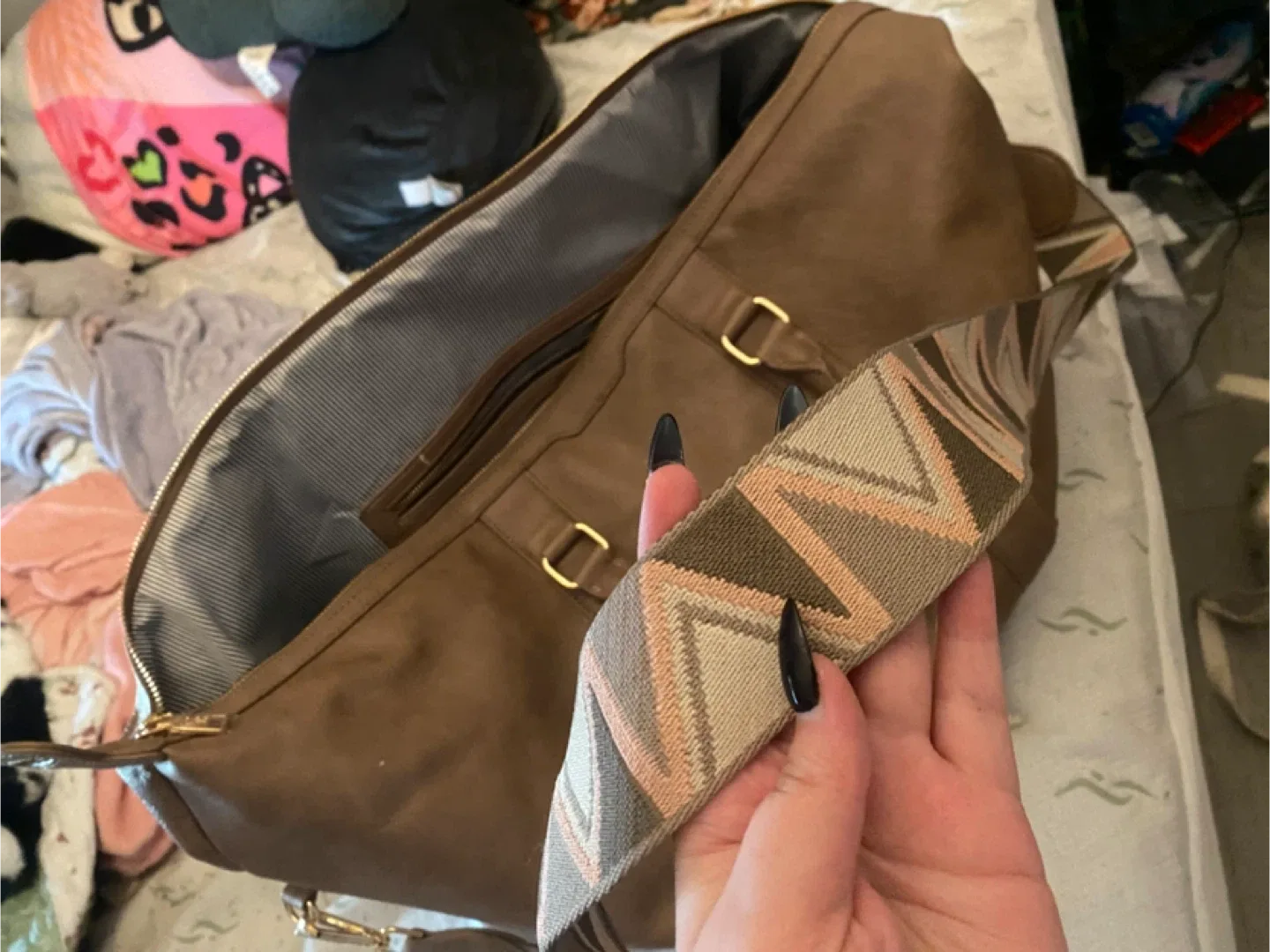 Louenhide Brown Leather Duffle Bag image indicator(2)