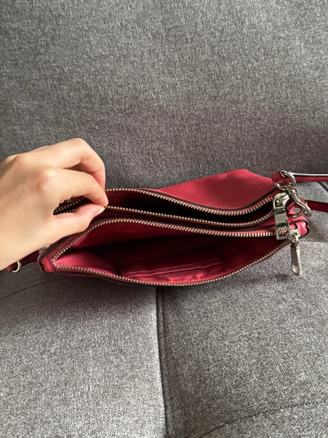 Coach Pink Leather Crossbody Bag image indicator(4)