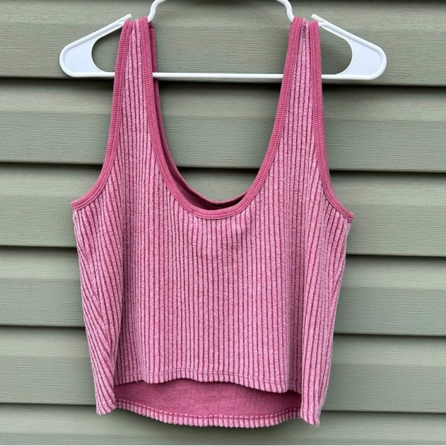 Wildfox Kylie Ribbed Scoop Neck Cropped Tank Top Womens Size M image indicator(3)