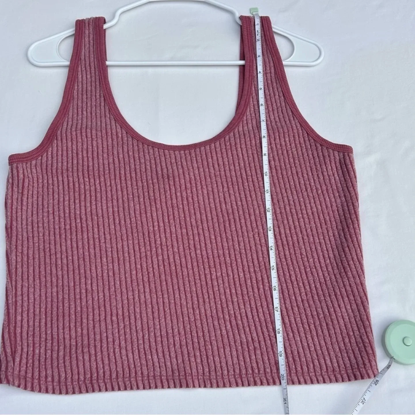 Wildfox Kylie Ribbed Scoop Neck Cropped Tank Top Womens Size M image indicator(8)