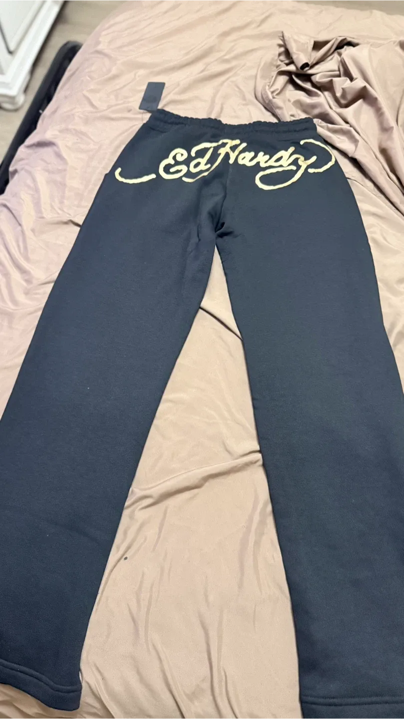 Ed Hardy Black Graphic Hoodie & Sweatpants Set - Size S image indicator(4)