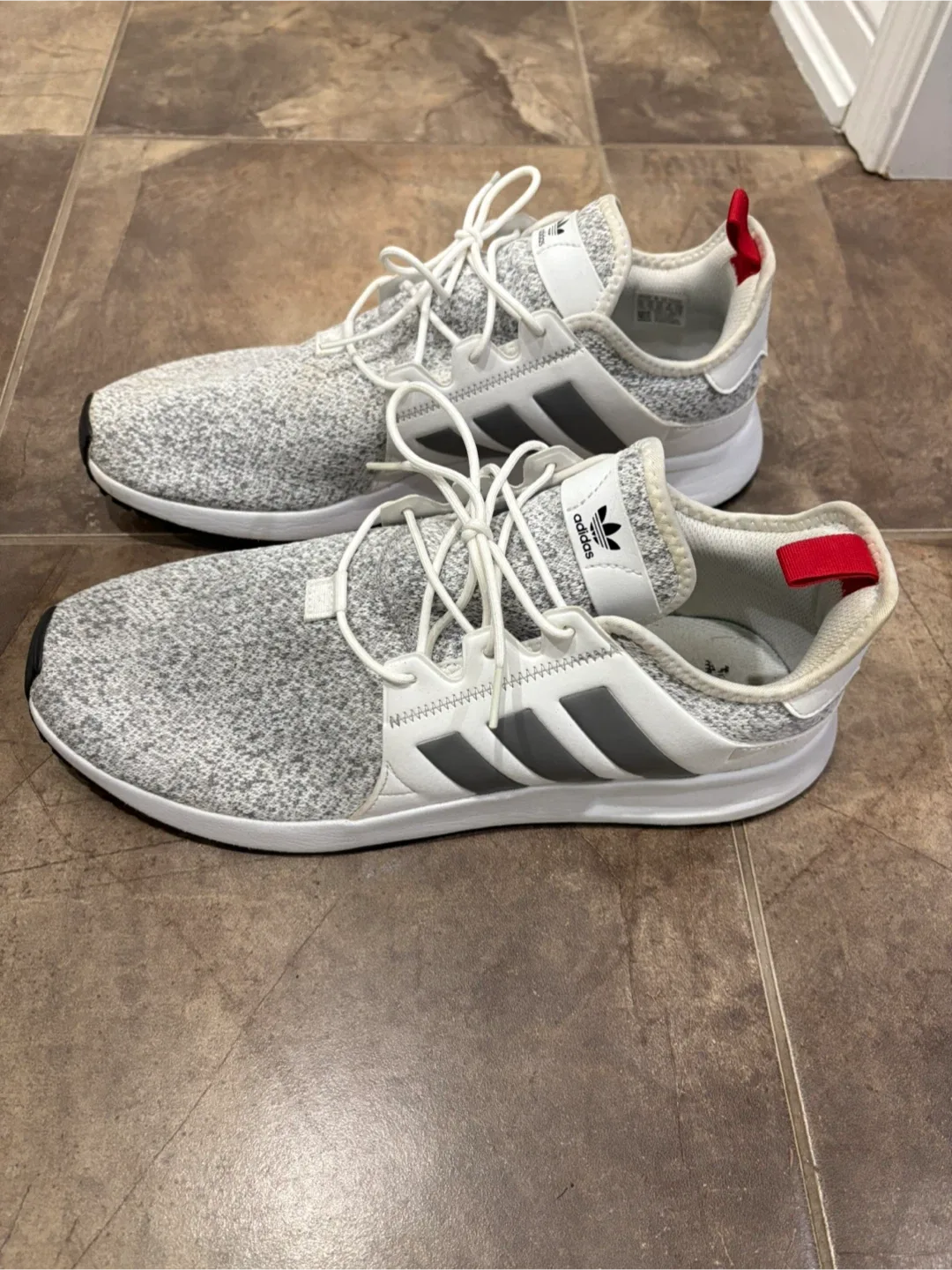 Adidas Shoes image indicator(3)