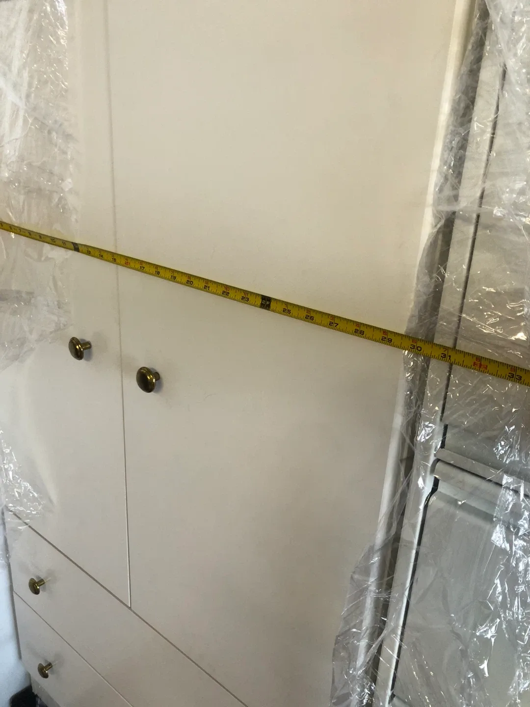 White Wardrobe (52"x30") image indicator(2)