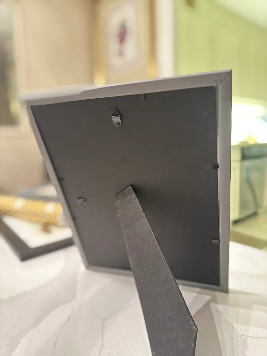 5 Picture Frames image indicator(4)