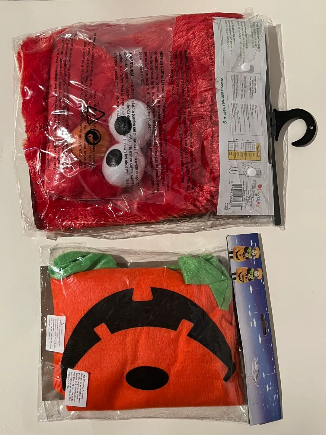 Elmo & Pumpkin Costume image indicator(2)