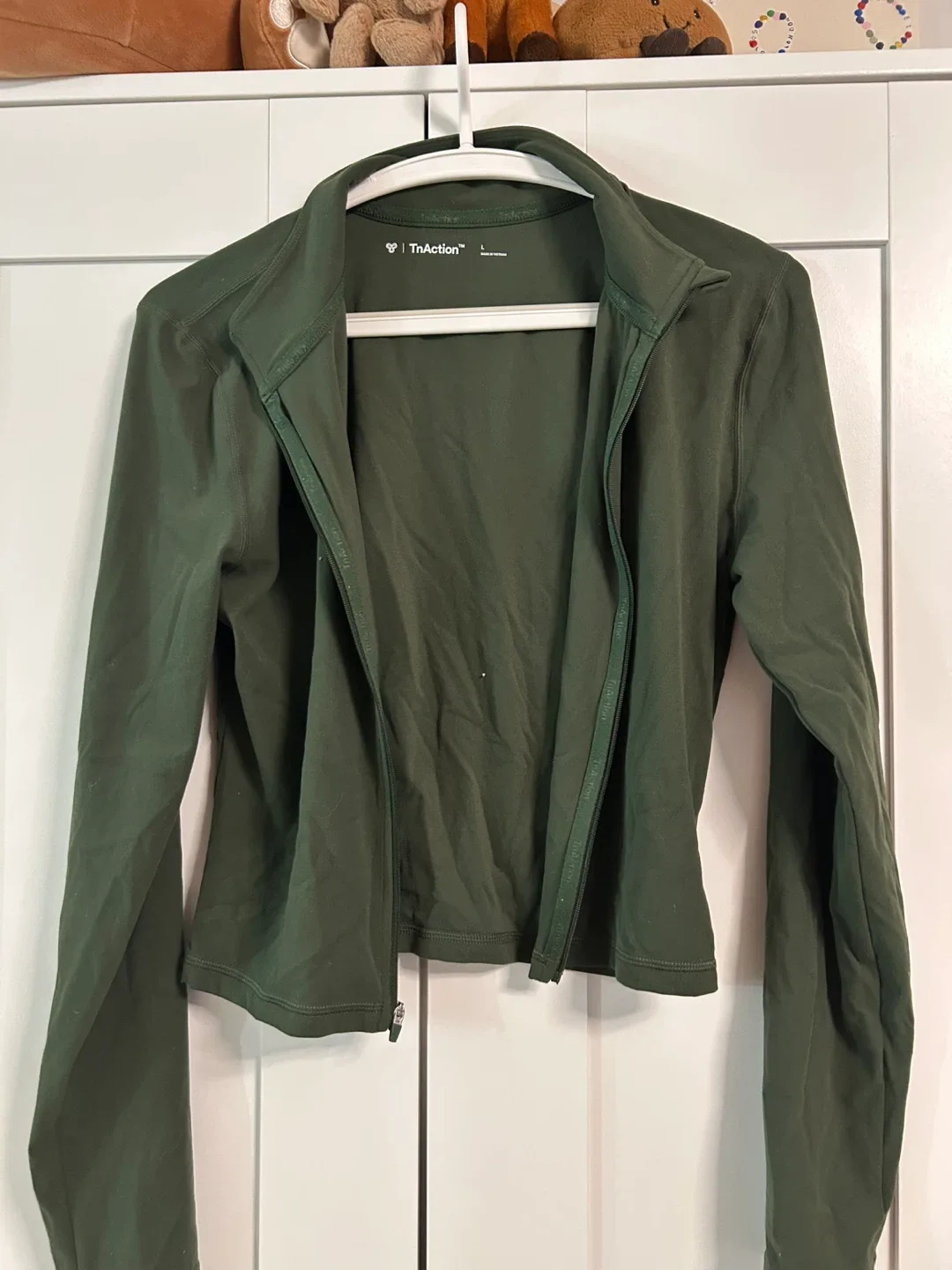 NEVER WORN Tna Action Zip Up Jacket - Size L image indicator(3)