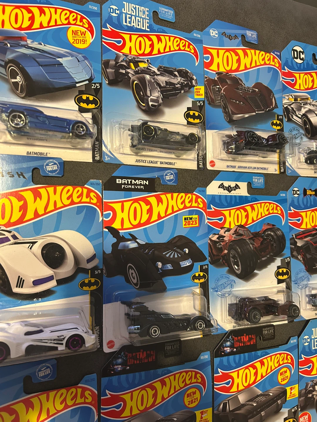 Hot Wheels Batman Collection - photo 2