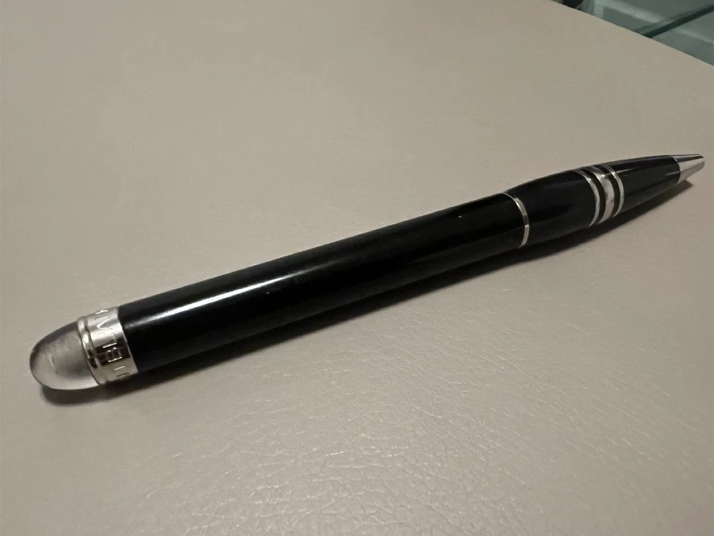 Montblanc Floating Star Ballpoint Pen Black Ballpoint Pen w/ Box image indicator(6)