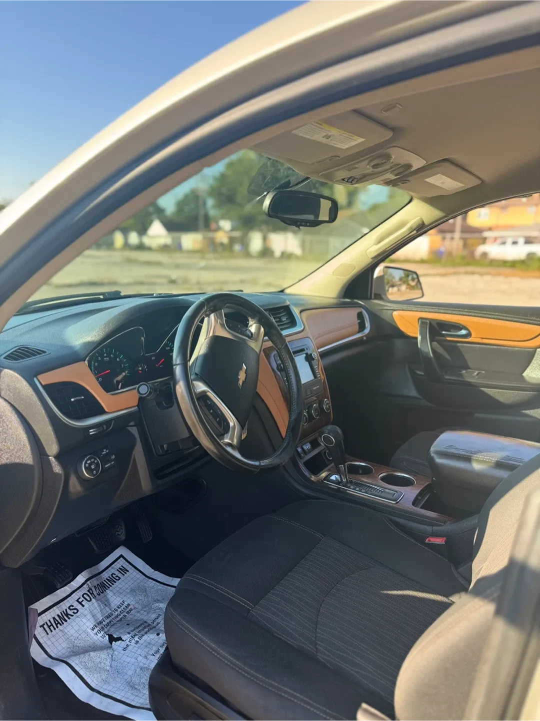 Chevrolet Traverse SUV image indicator(7)