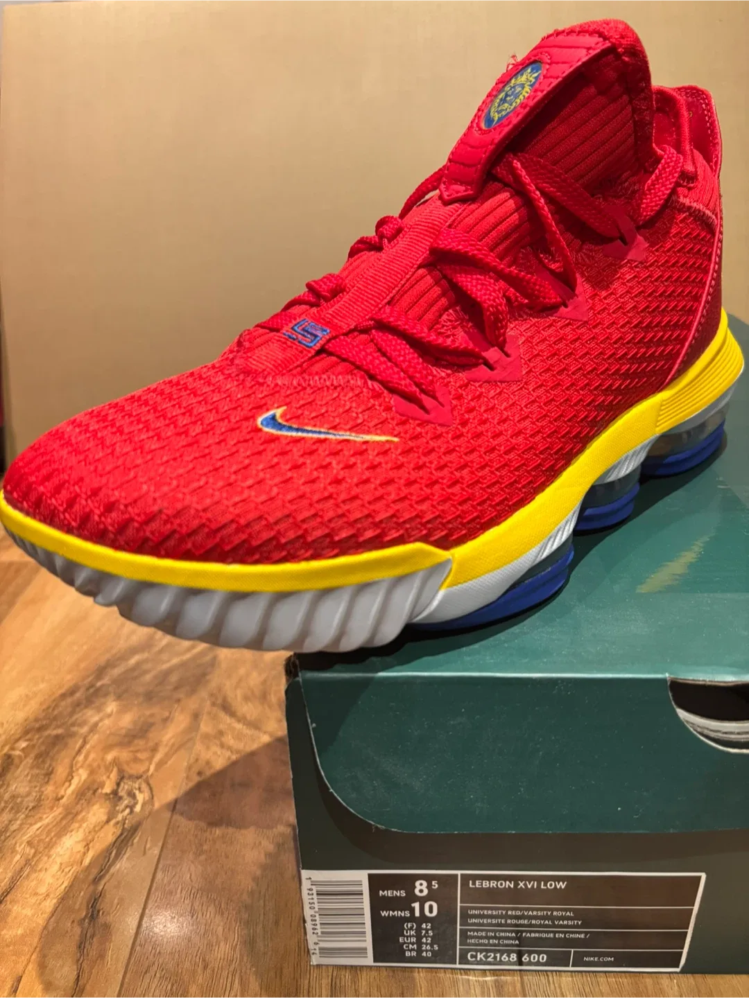 Nike LeBron XVI Low University Red/Varsity Royal Size 8.5 image indicator(2)