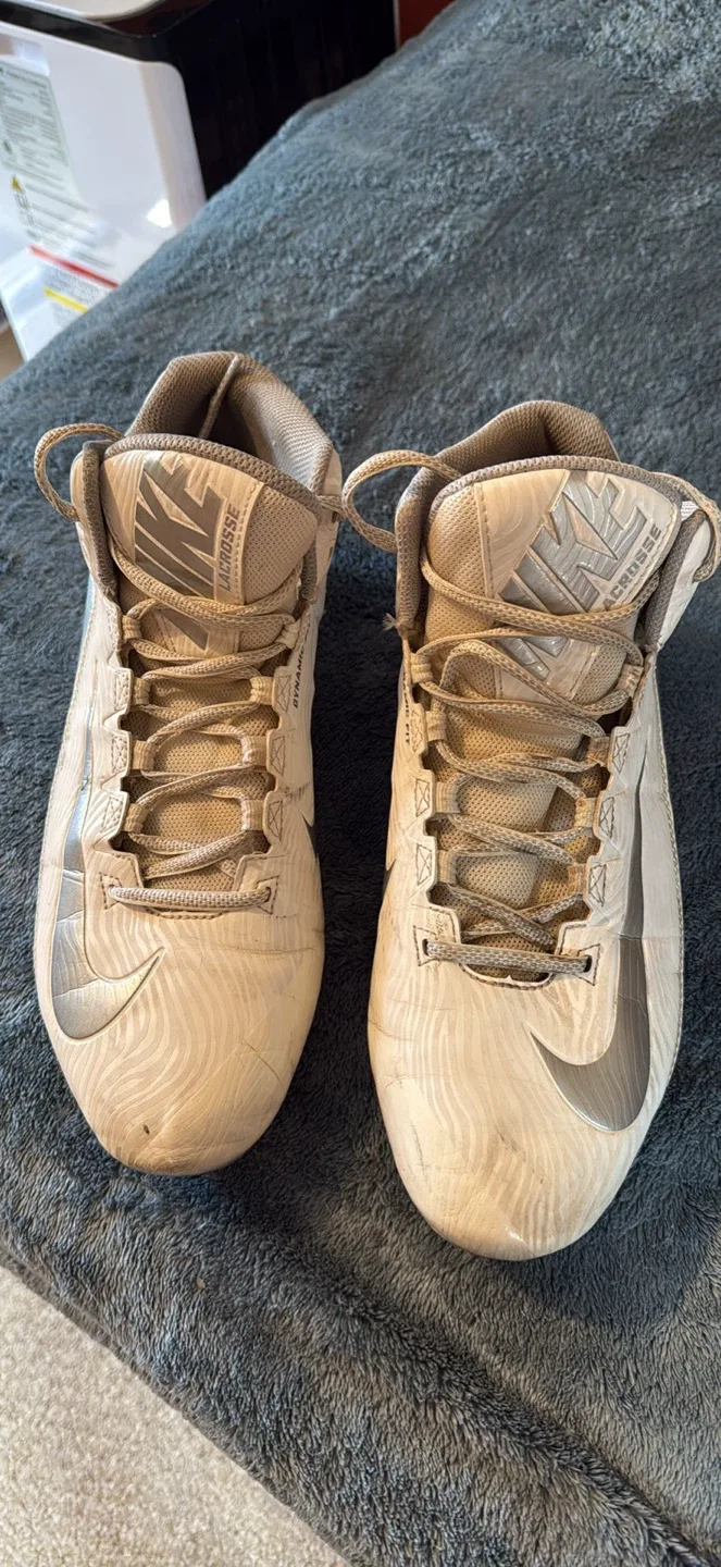 Nike Lacrosse Cleats Size 12 image indicator(5)