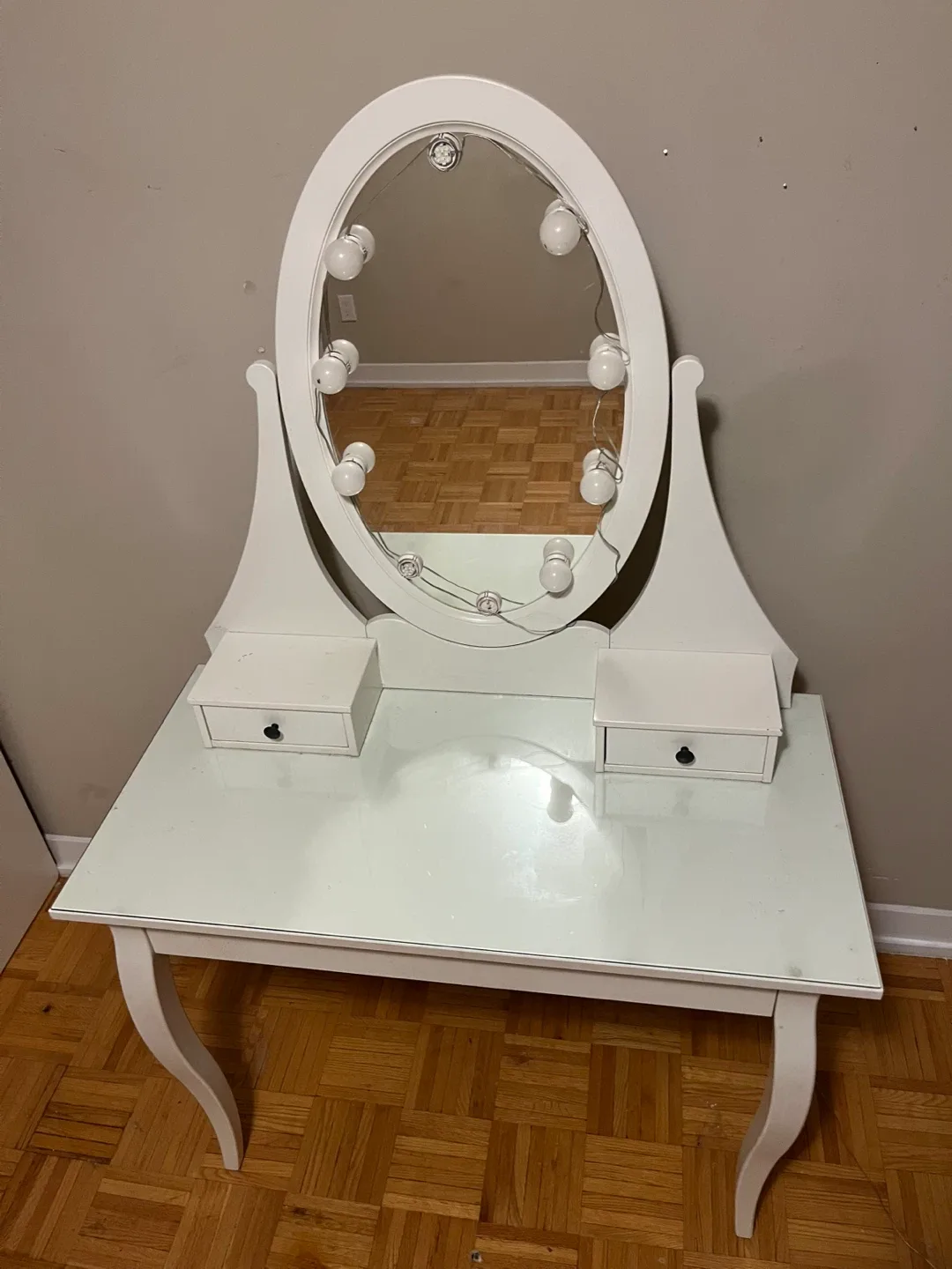 Ikea White Vanity image indicator(2)