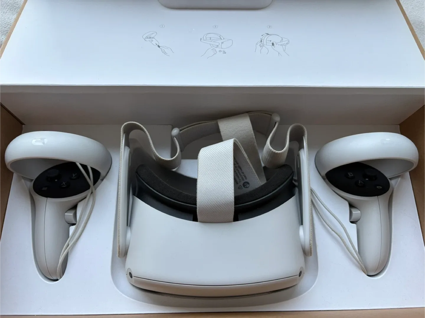 Oculus Quest 2 VR Headset with Box image indicator(4)