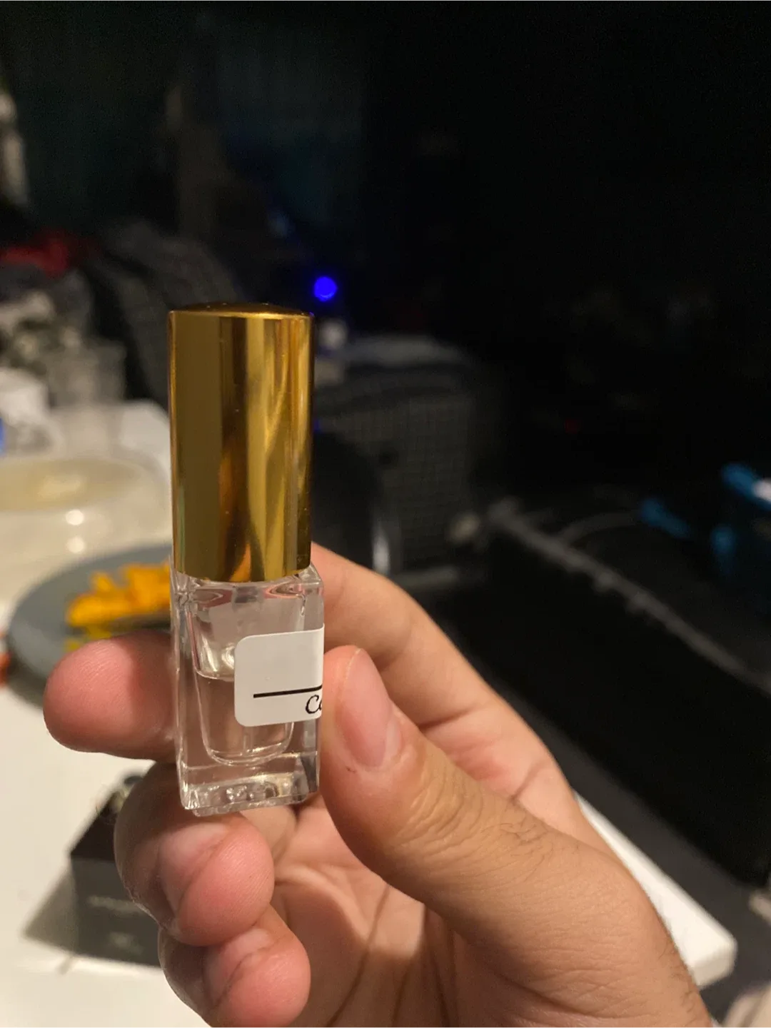 Sospiro Vibrato Cologne Decant, 2ml image indicator(2)