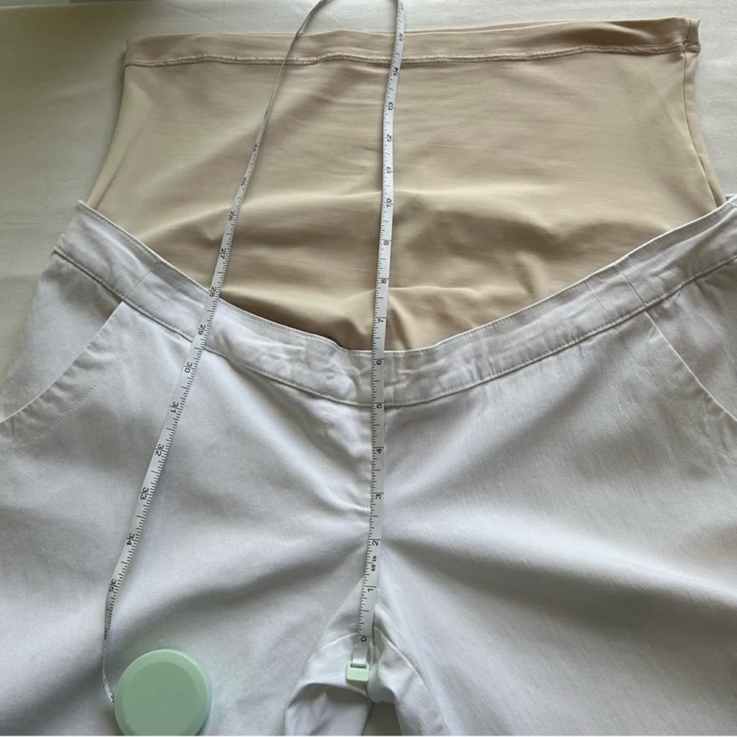 Stork & Babe Maternity Over the Bump Bermuda Length Shorts Sz M image indicator(7)