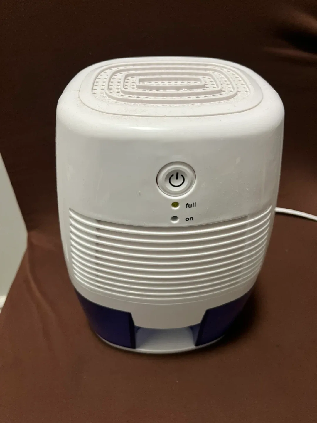 Small Dehumidifier - White & Blue image indicator(4)