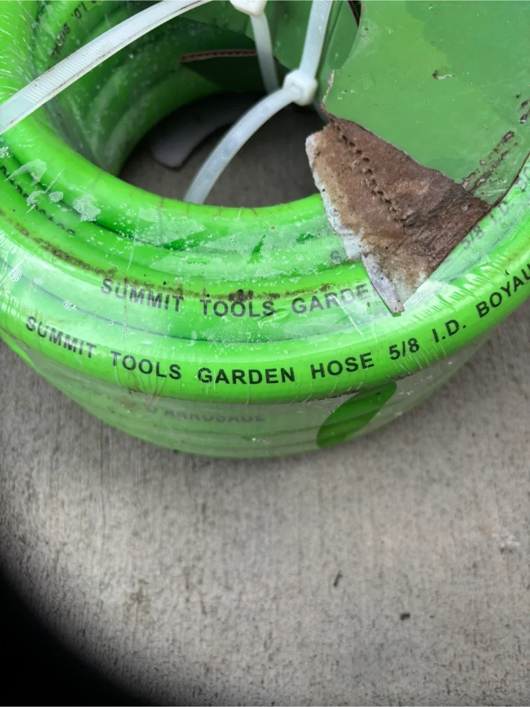 Summit Tools Garden Hose 5/8 I.D. image indicator(3)