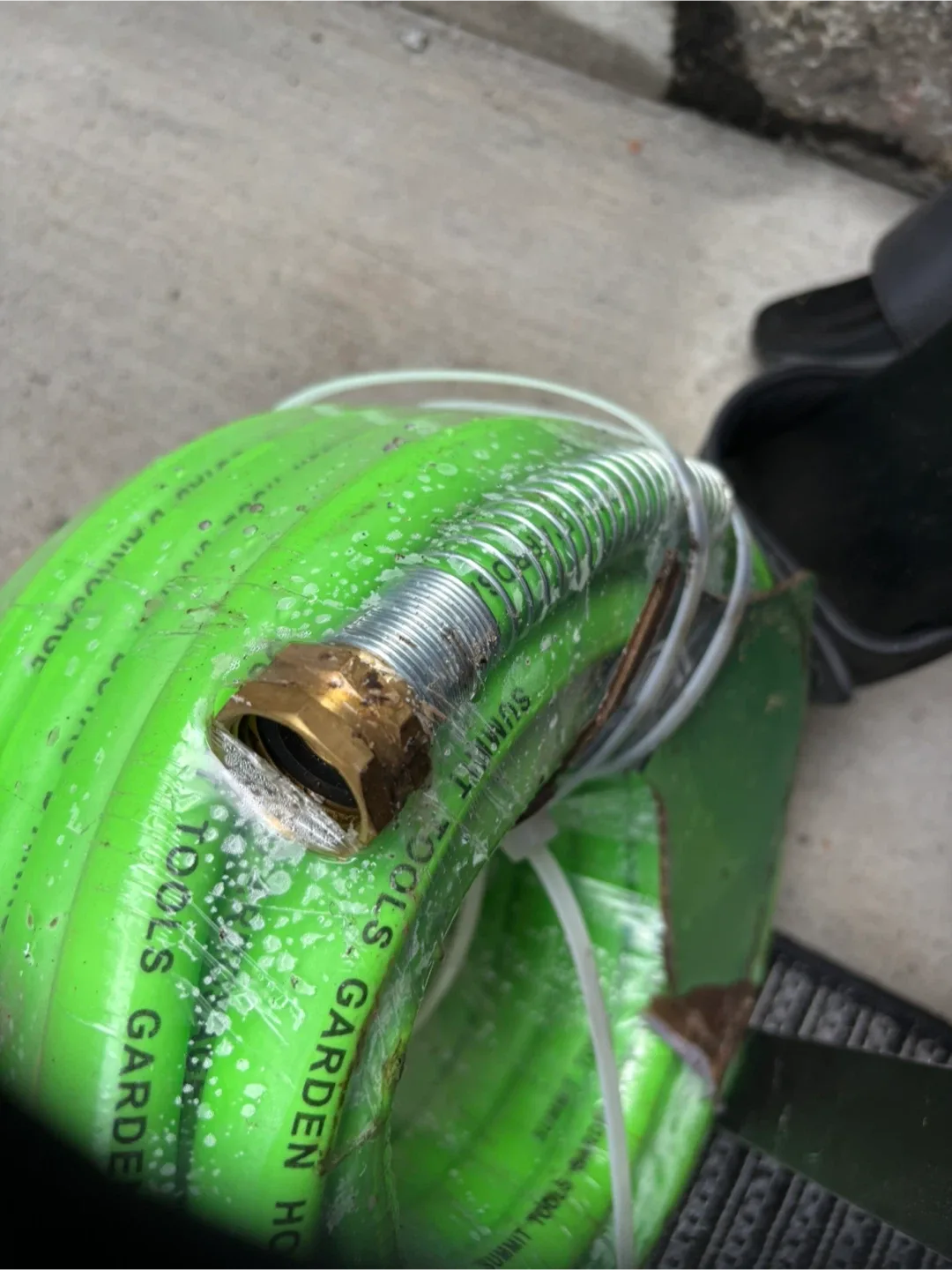 Summit Tools Garden Hose 5/8 I.D. image indicator(2)