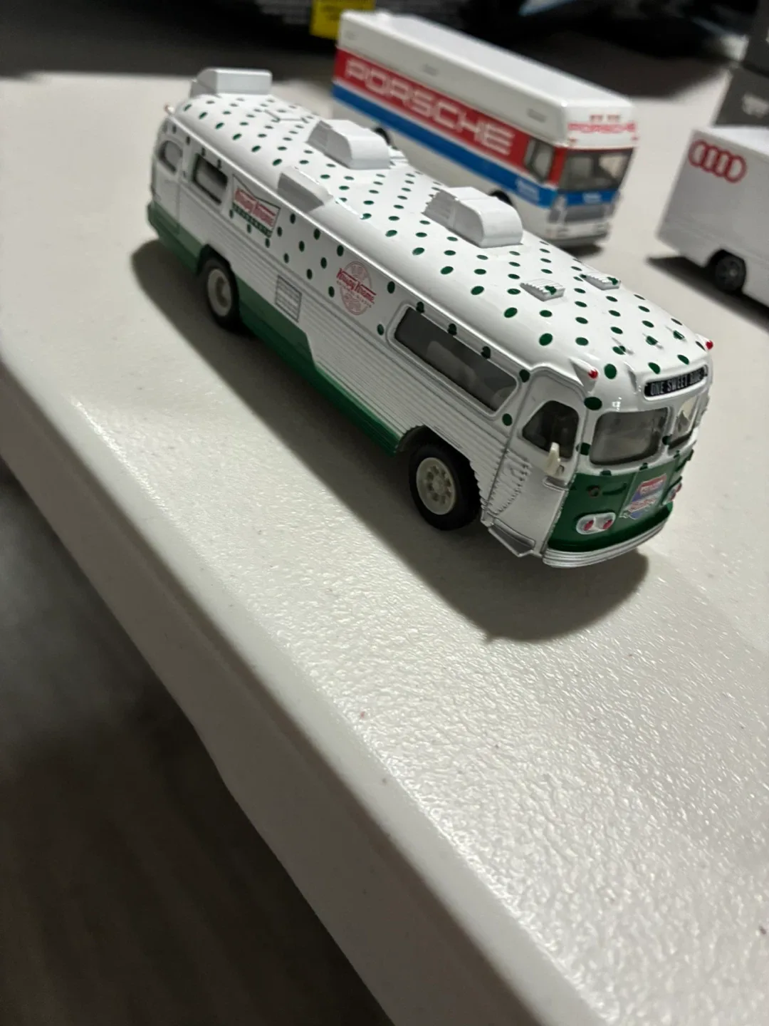 Diecast Model , Krispy Kreme bus thumbnail