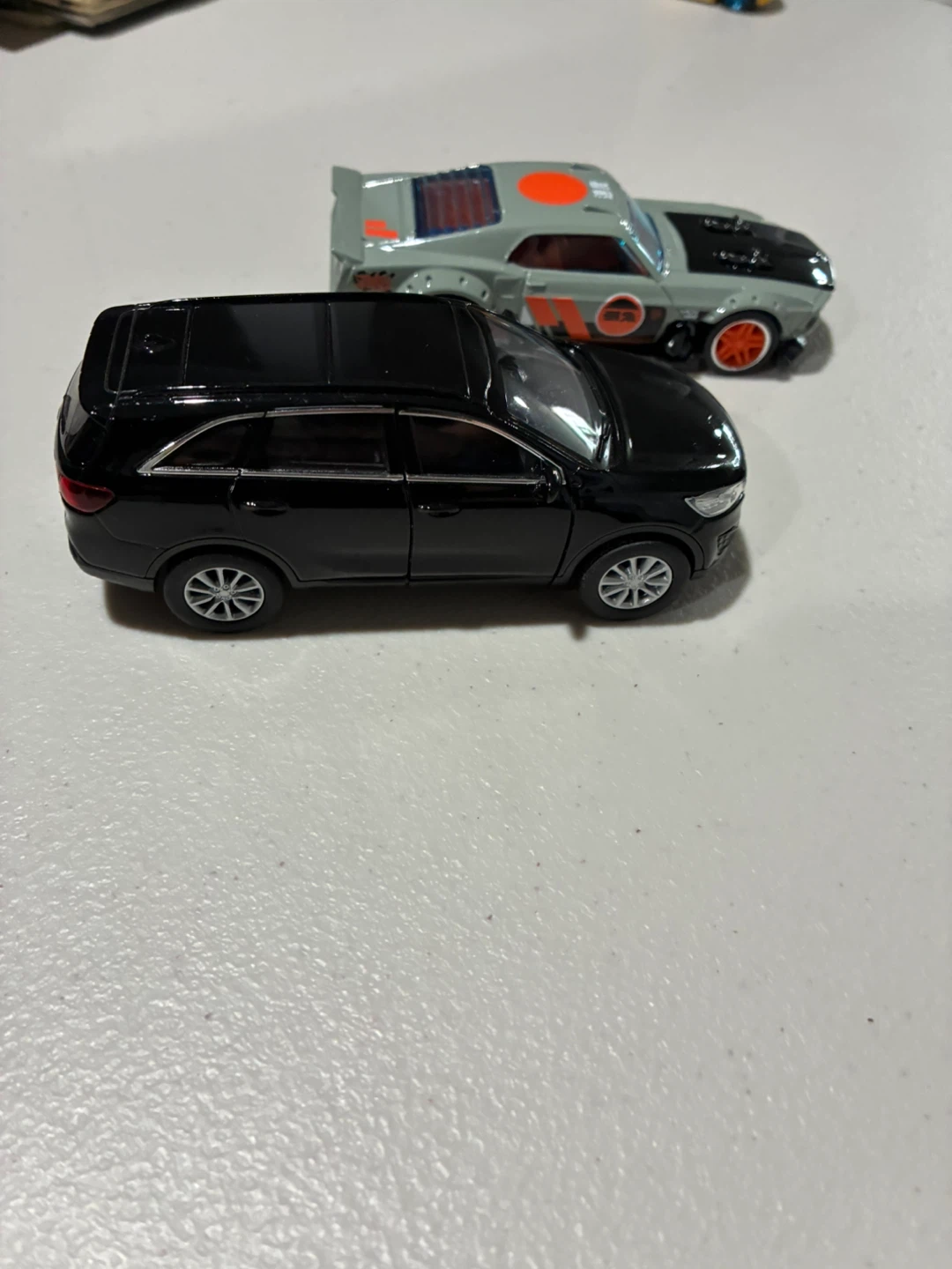 Diecast Car - Kia Sorento & Mustang Custom Car - photo 4