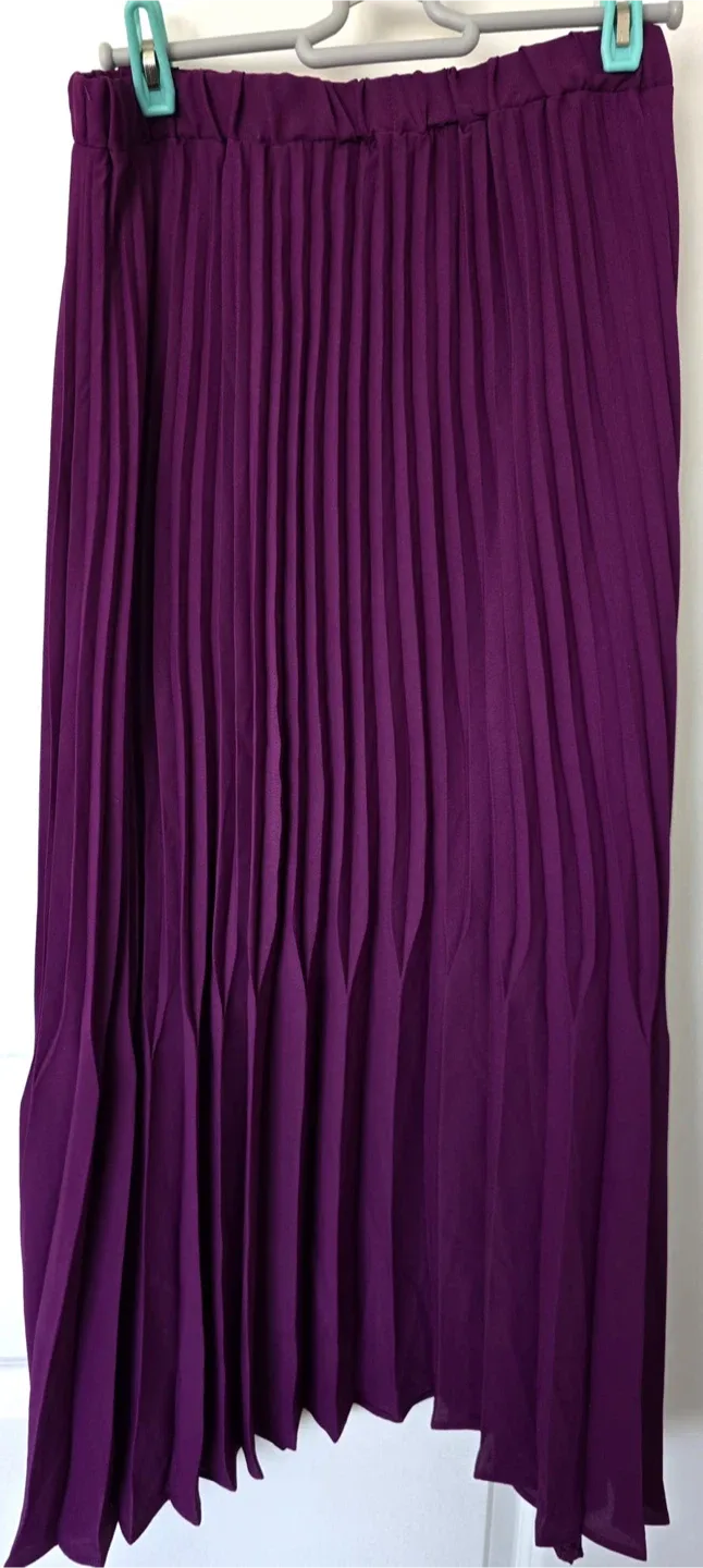 Zara Purple Pleated Skirt - Size S thumbnail