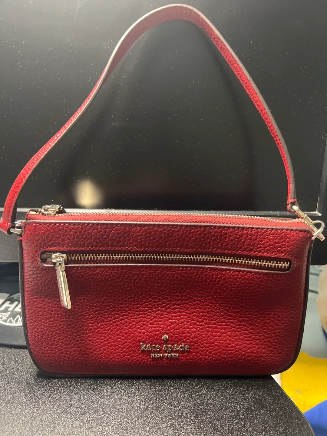 Kate Spade Red Leather Shoulder Bag image indicator(2)