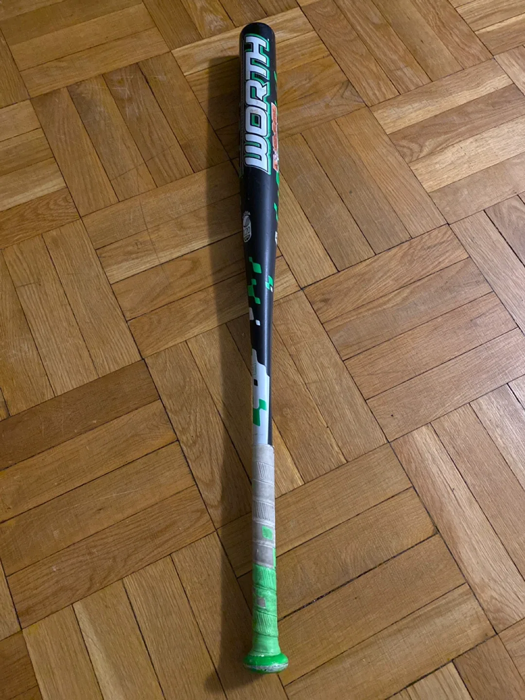 Worth AMP Softball Bat thumbnail