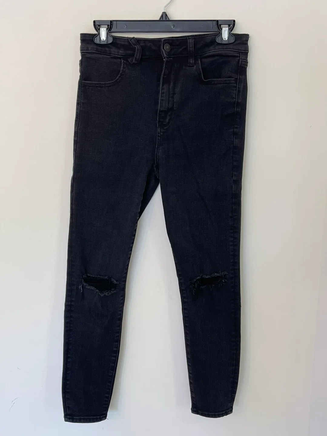 Women’s Black American EagleJeans Size 8 image indicator(2)