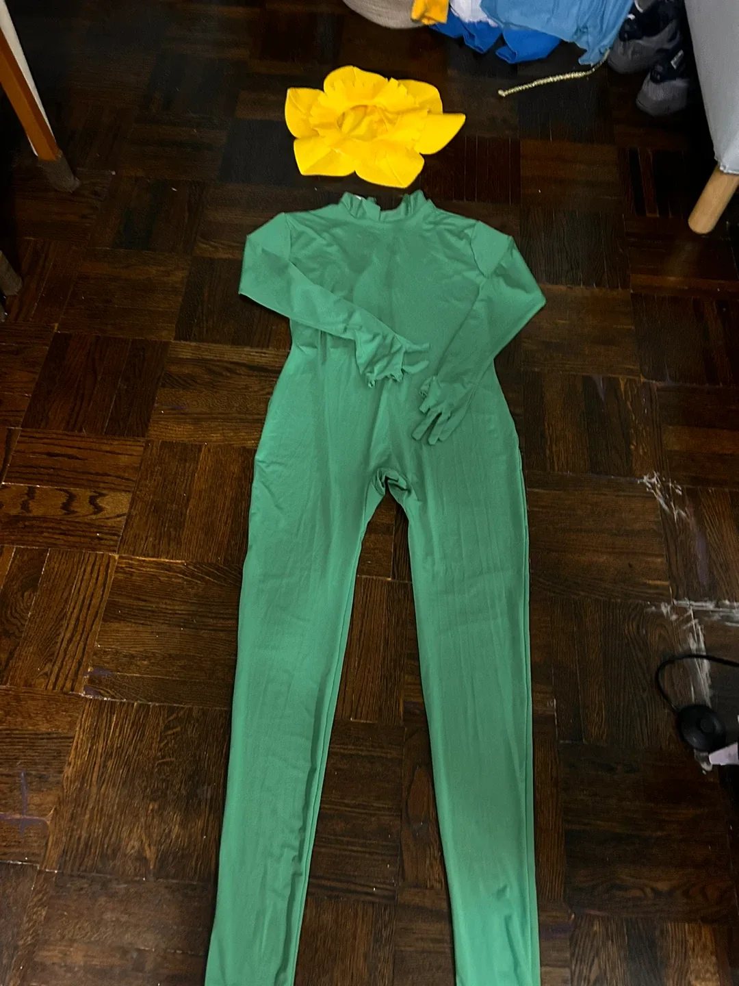 Kingdom Hearts Halloween  Micky Costume image indicator(5)