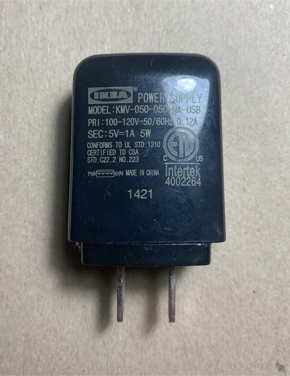 IKEA MagSafe charging pad and usb c cord image indicator(4)