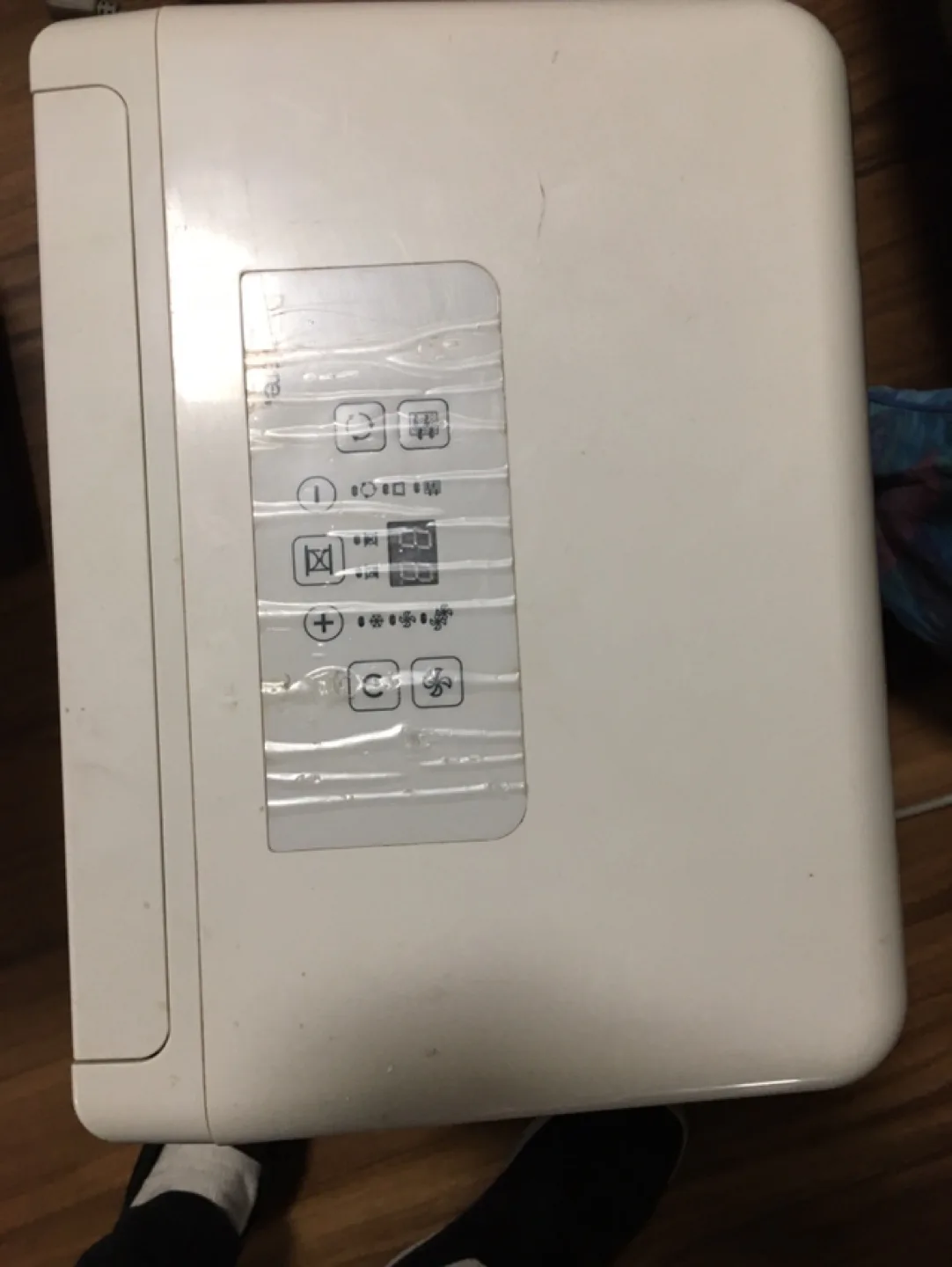 DeLonghi Dehumidifier thumbnail