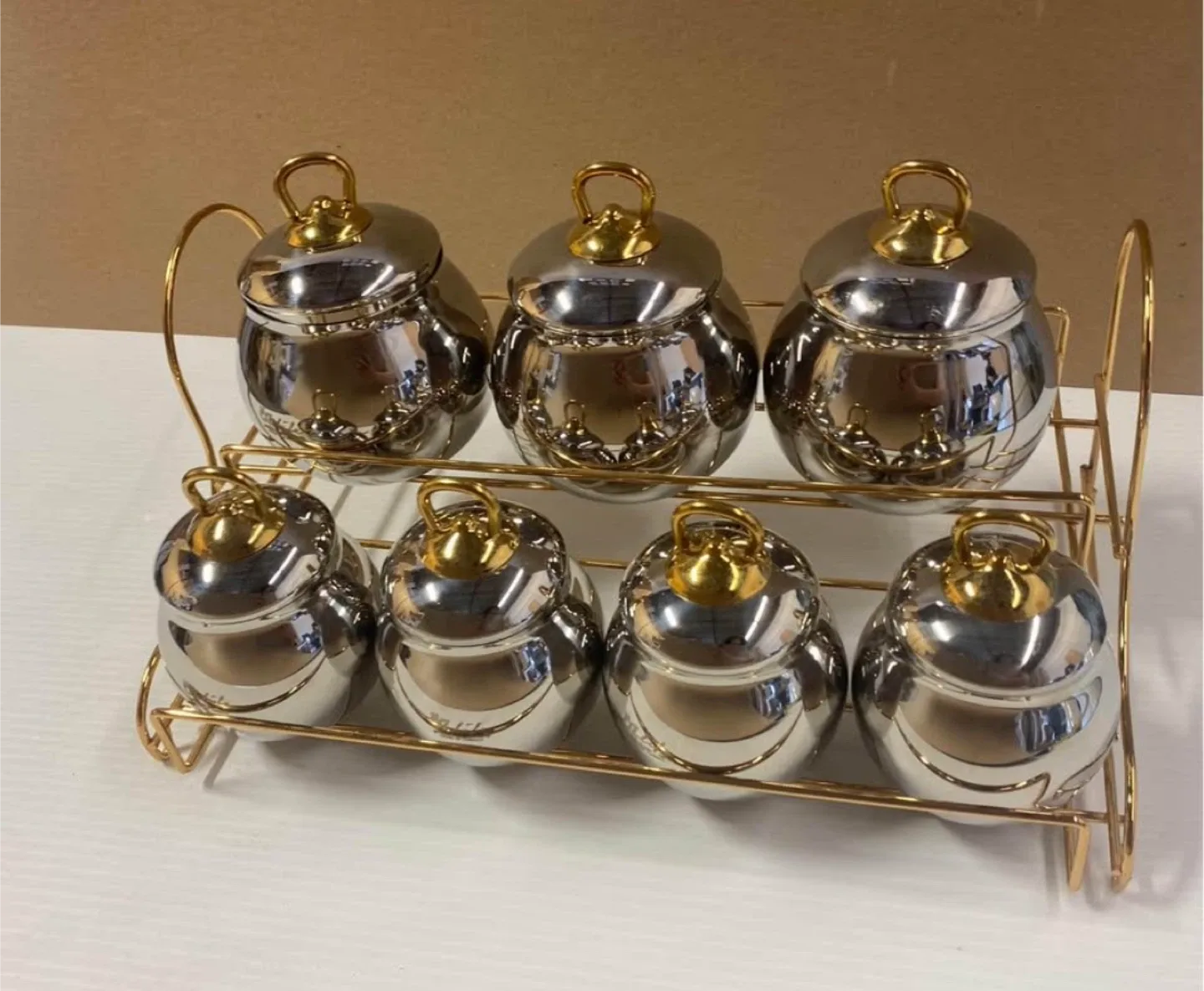 Luxury Metal Spice Jar Set – 6 Pieces with Gold Plated Stand image indicator(3)
