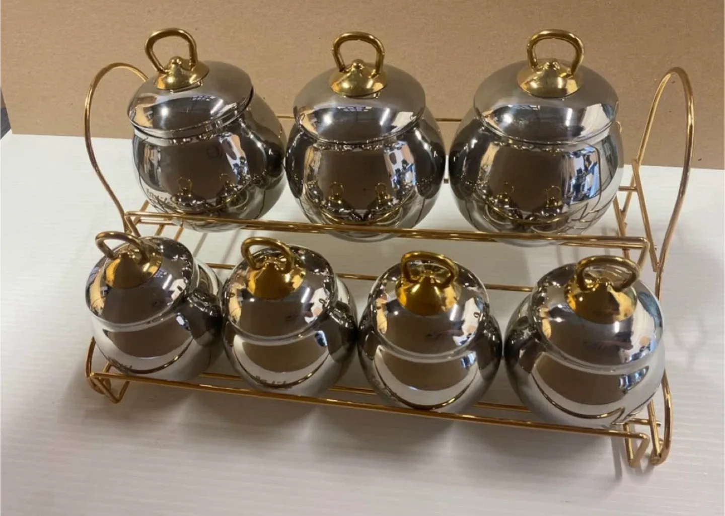 Luxury Metal Spice Jar Set – 6 Pieces with Gold Plated Stand image indicator(2)