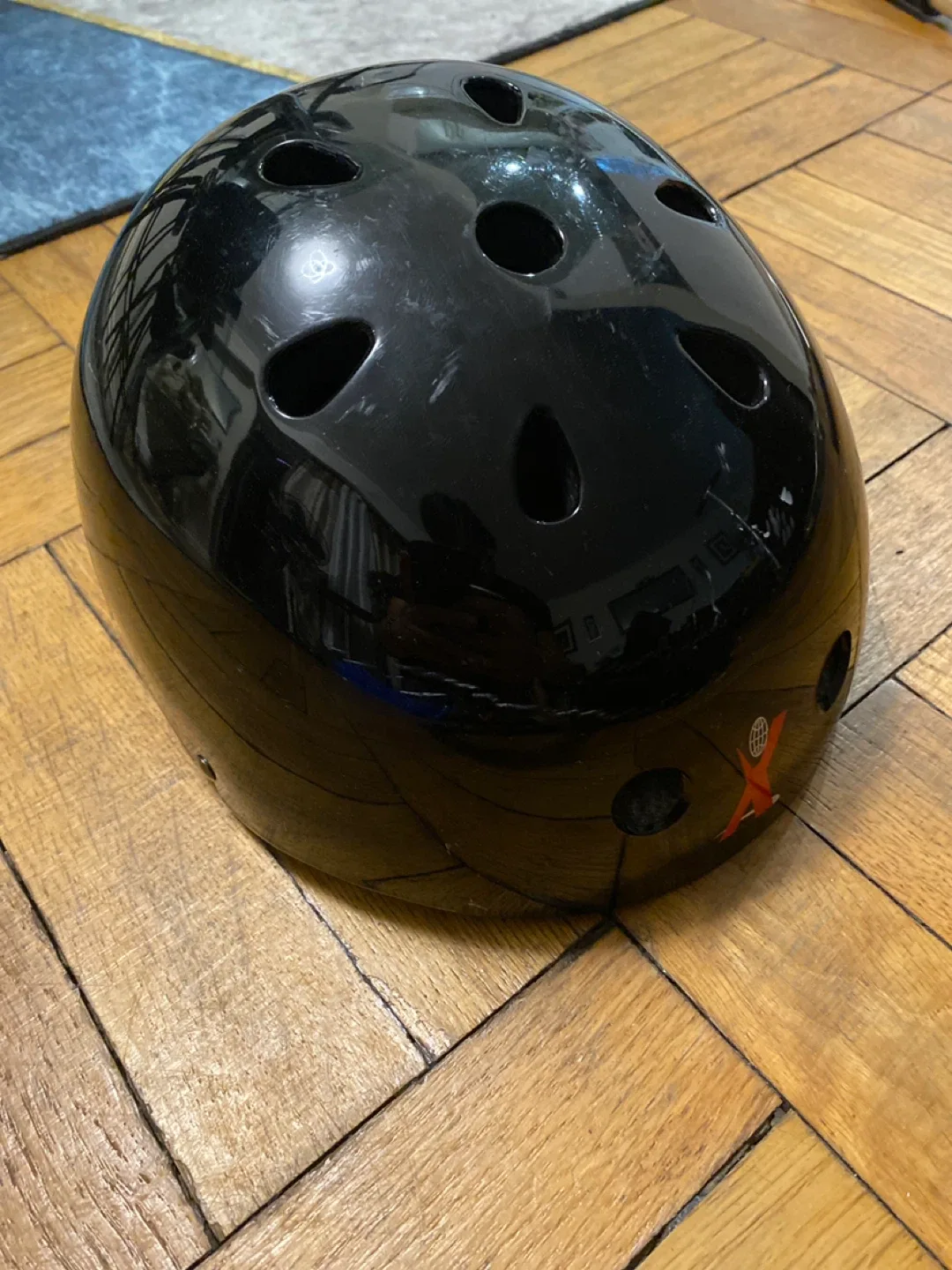 Variflex Black Helmet image indicator(2)