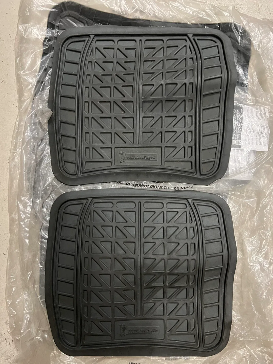BMW All Season Michelin Black Rubber Car Floor Mats image indicator(2)
