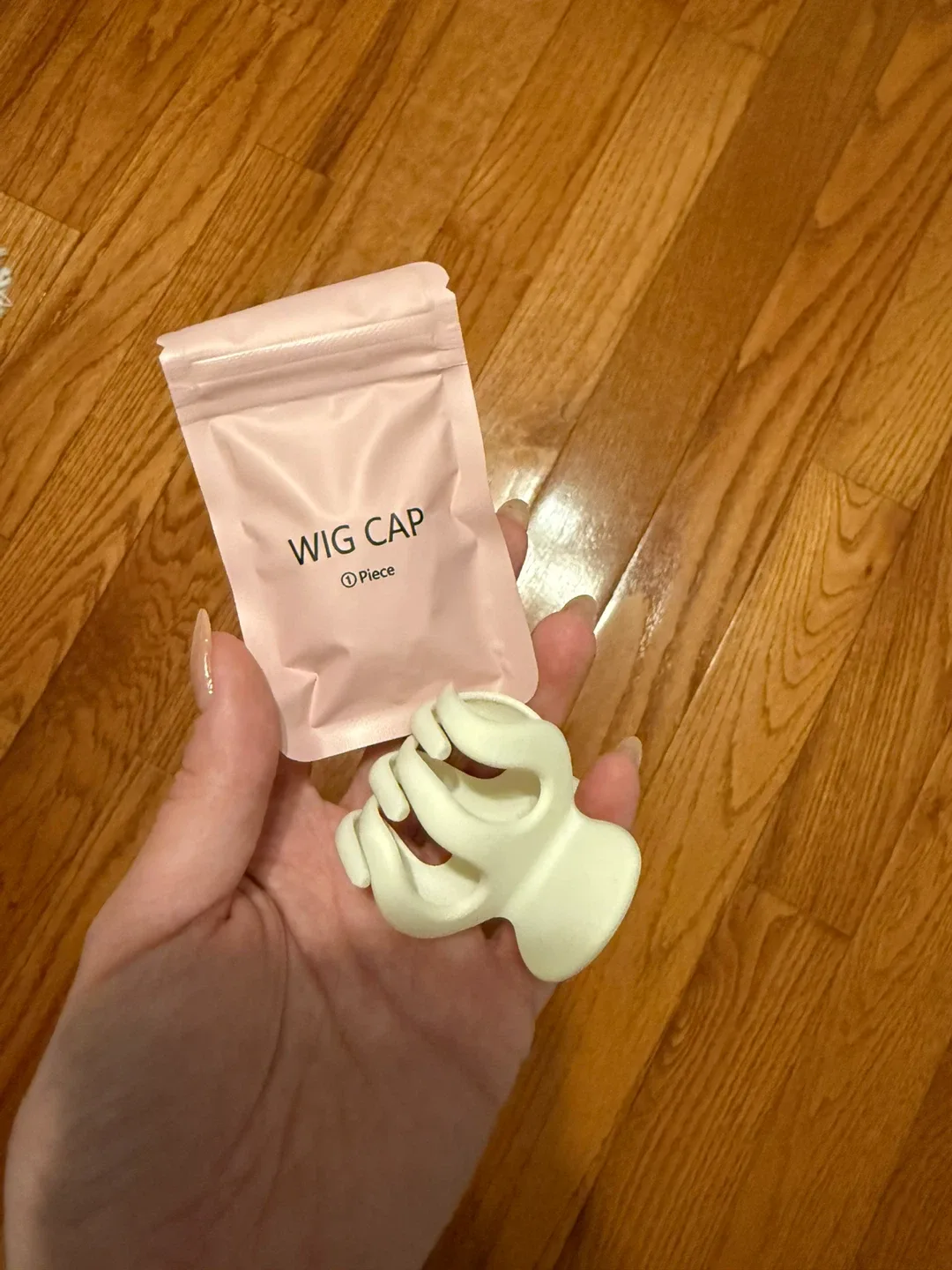 Halloween Blonde Wig with Wig Cap image indicator(3)