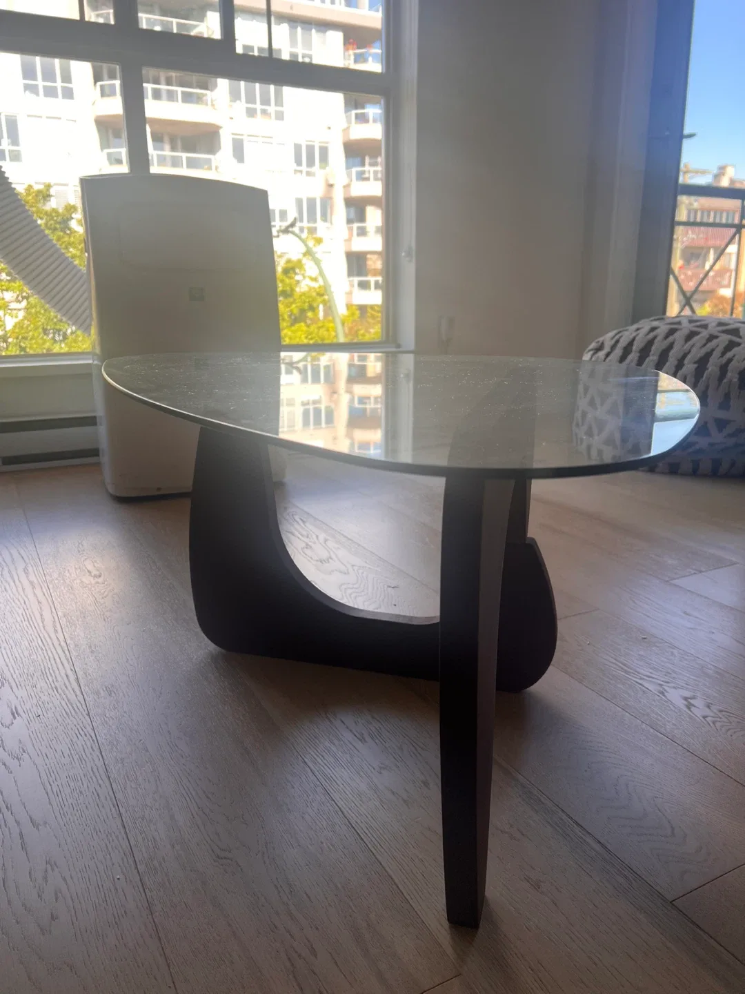 Noguchi Style Coffee Table image indicator(4)